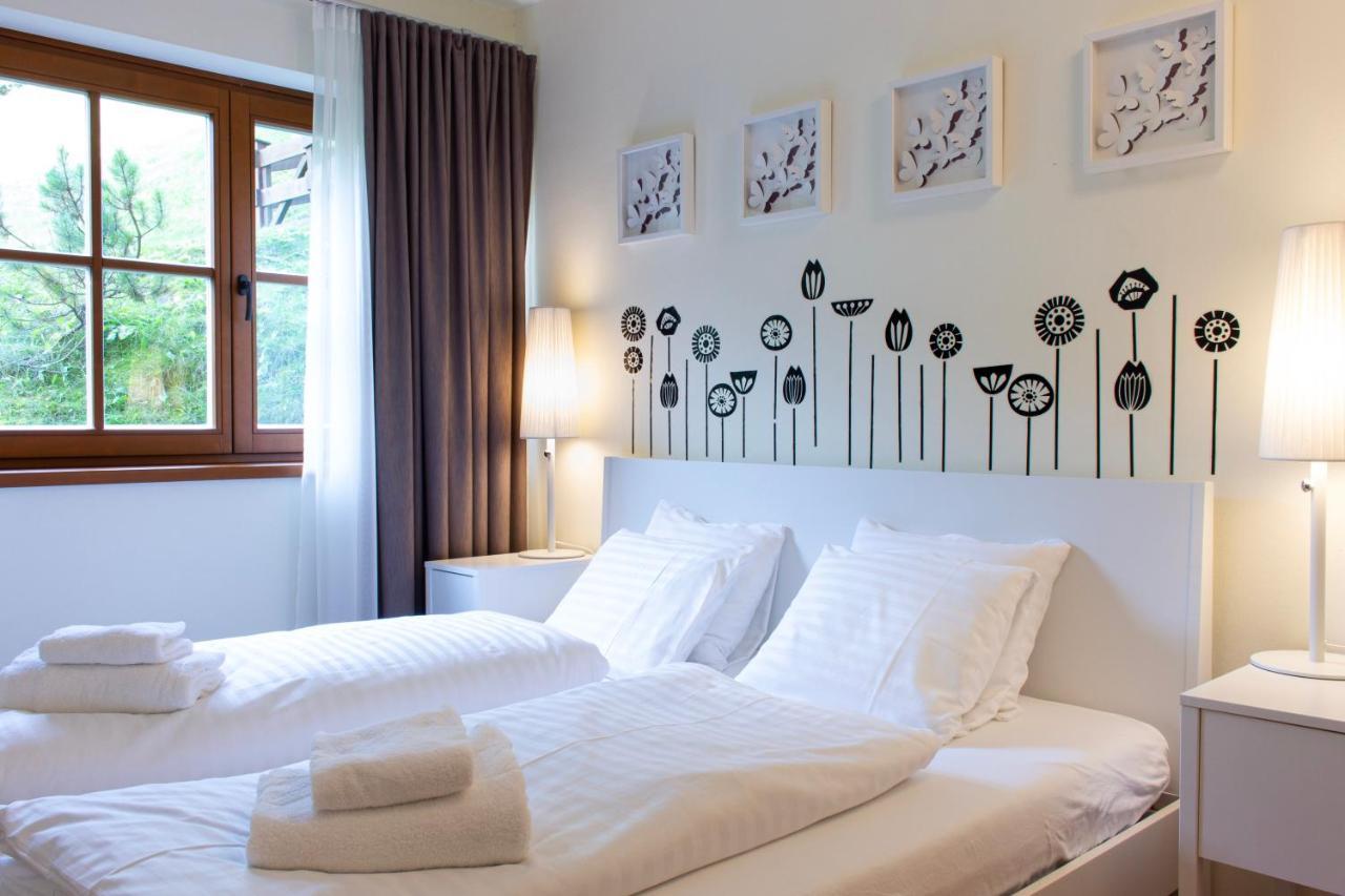Ski In/Ski Out 2-Bedroom Free Parking Bach  Bagian luar foto